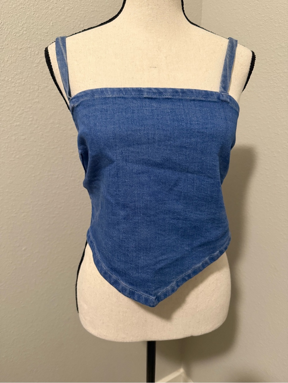NWT Show Me Your Mumu Denim Handkerchief Top, Size L